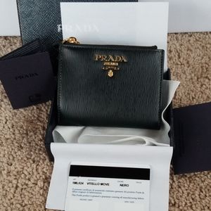 Prada Vitello Move Wallet, Nero, Black